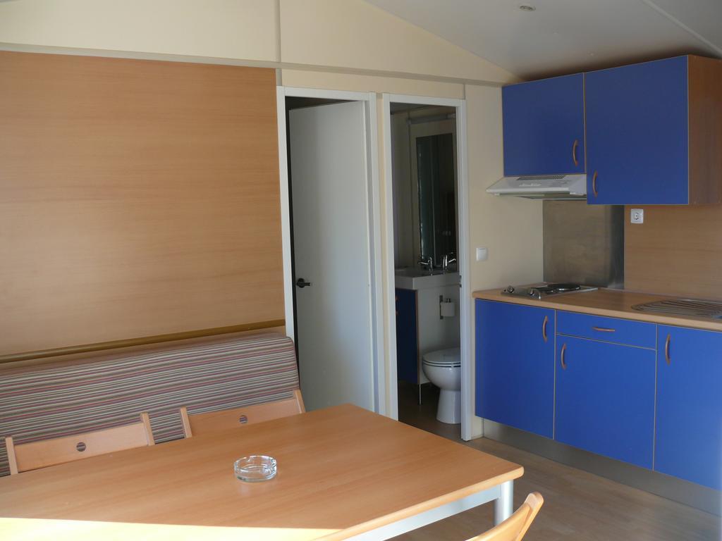 Hotel Parque De Campismo Orbitur Madalena Vila Nova de Gaia Pokoj fotografie